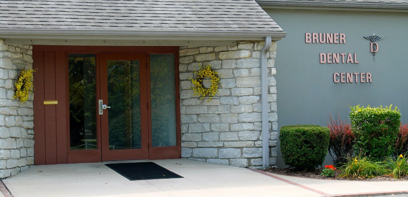 Outside view of Bruner Dental in Marion